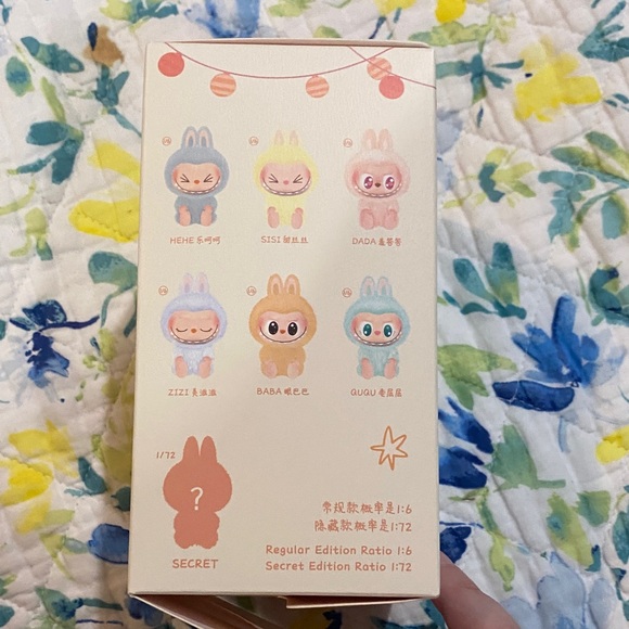 Pop Mart Labubu 'Have A Seat' Sisi Collectible Figure - Picture 4 of 13